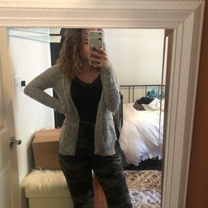 Cozy cardigan.. like new!!